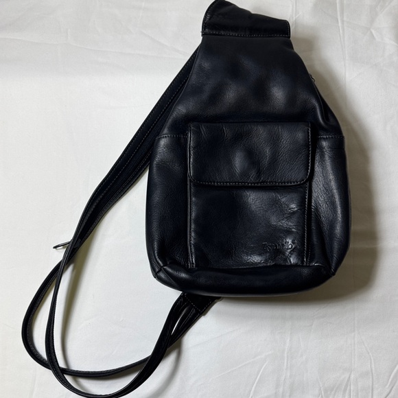 Tignanello Black Leather Sling Backpack Crossbody Convertible Bag - Picture 1 of 14
